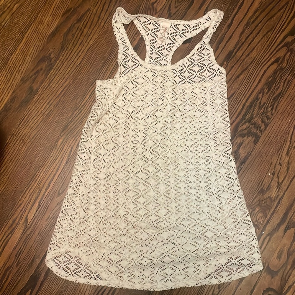 White swim coverup!!!☀️🌊